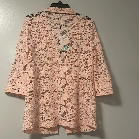 Ming WangWing Collar 3/4 Sleeve Floral Lace Coordinating Jacket